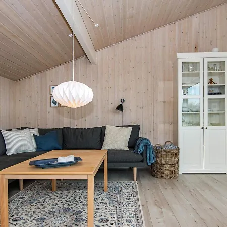 Dom wakacyjny Three-bedroom Holiday In Henne 2 Henne Strand