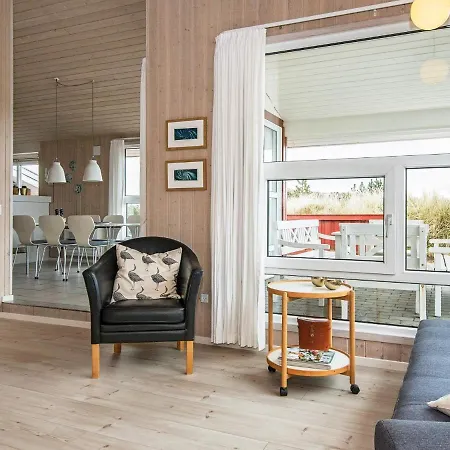 Dom wakacyjny Three-bedroom Holiday In Henne 2 Henne Strand